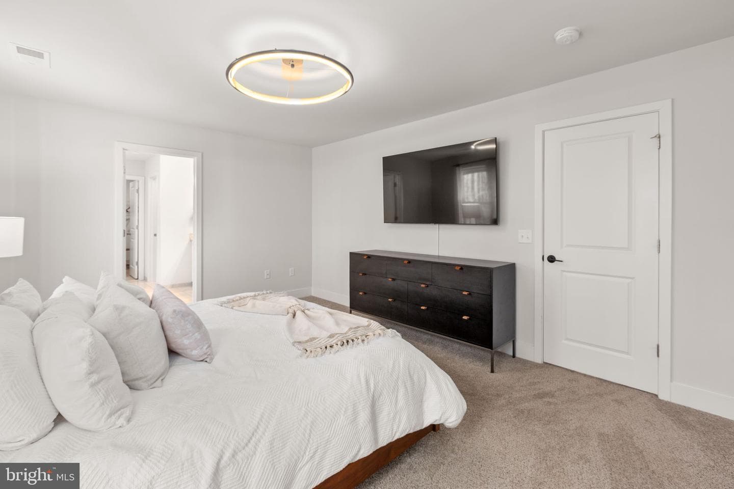 6107 Belmont Road photo 20