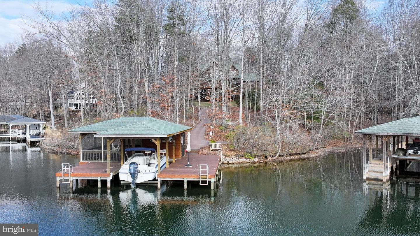 13101 Black Walnut Lane photo 4