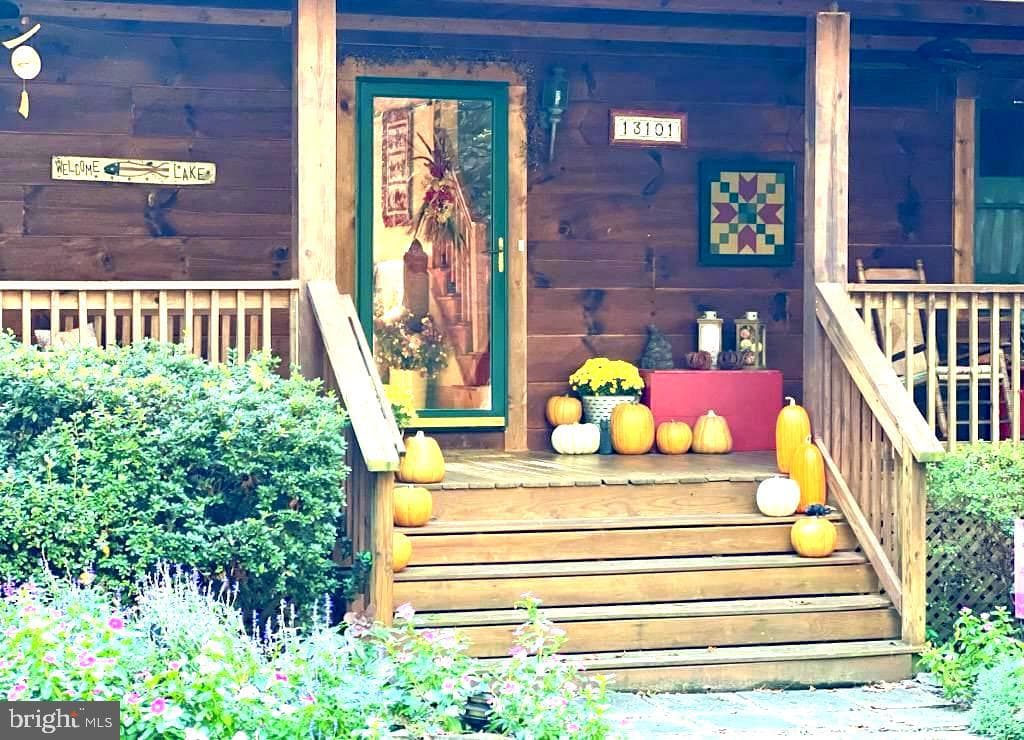 13101 Black Walnut Lane photo 6