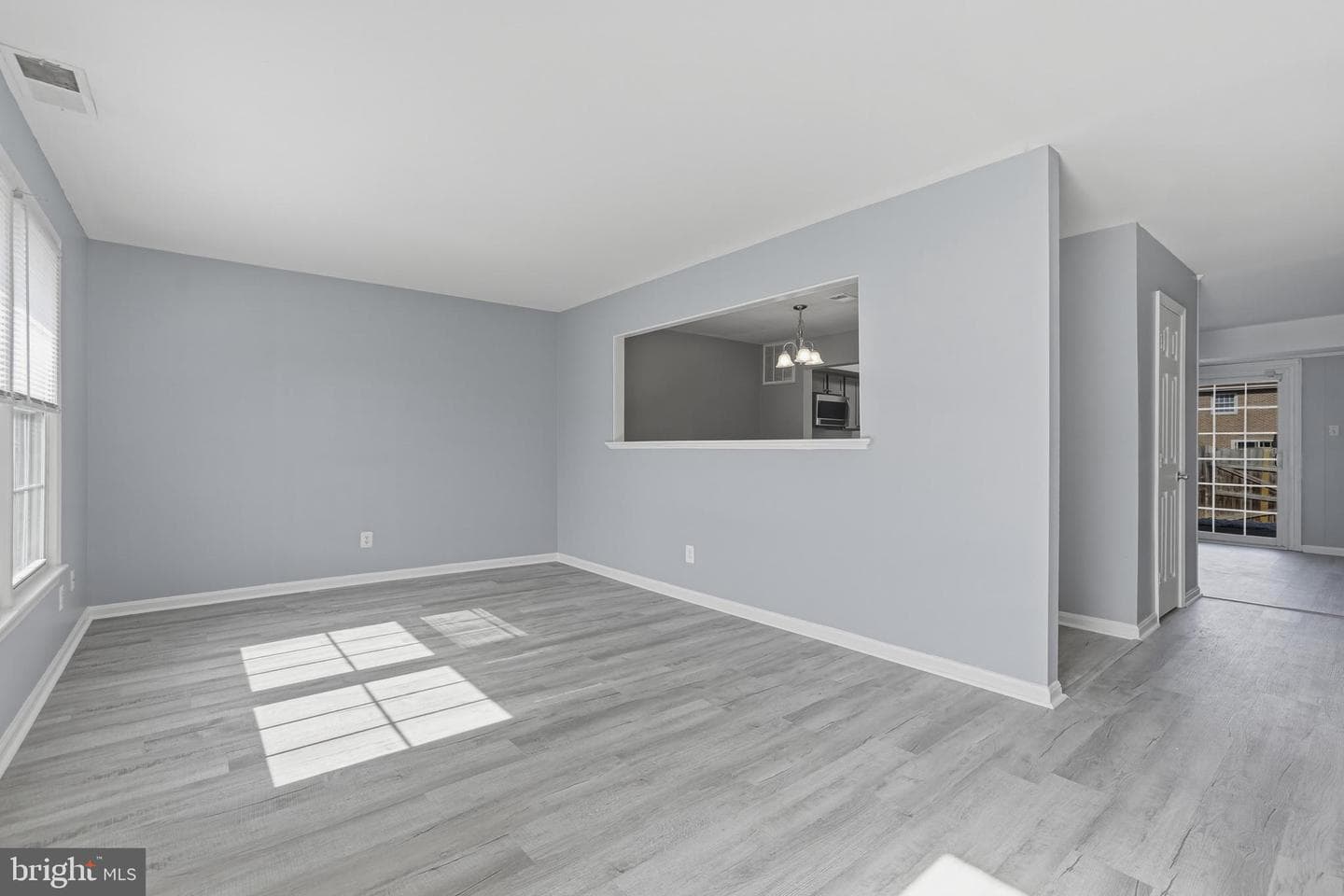 311 Clay Street photo 5