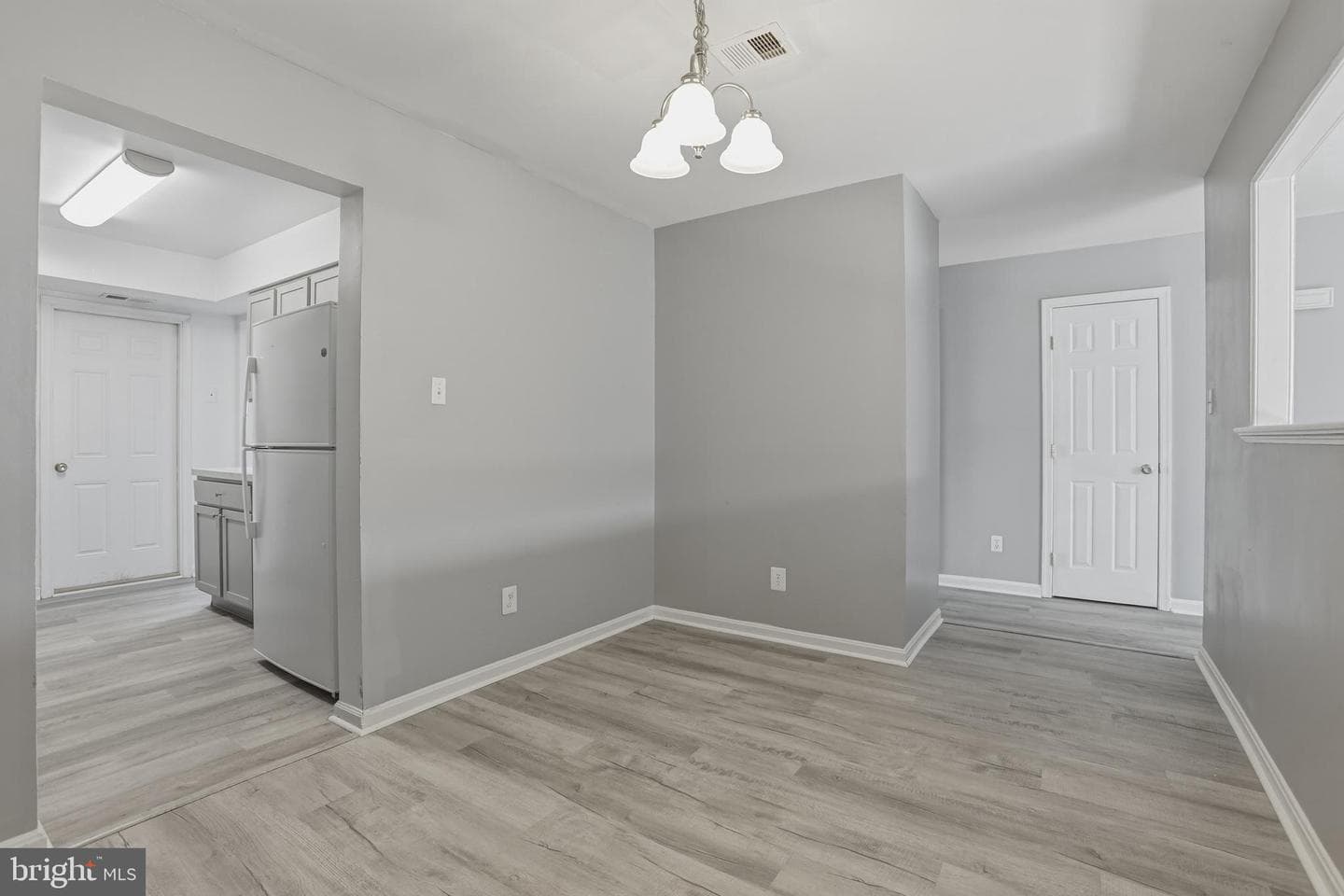 311 Clay Street photo 8