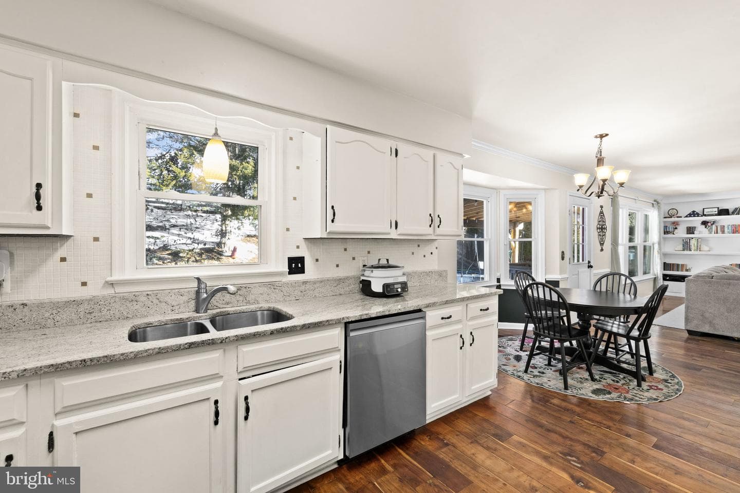 105 Chinaberry Drive photo 13
