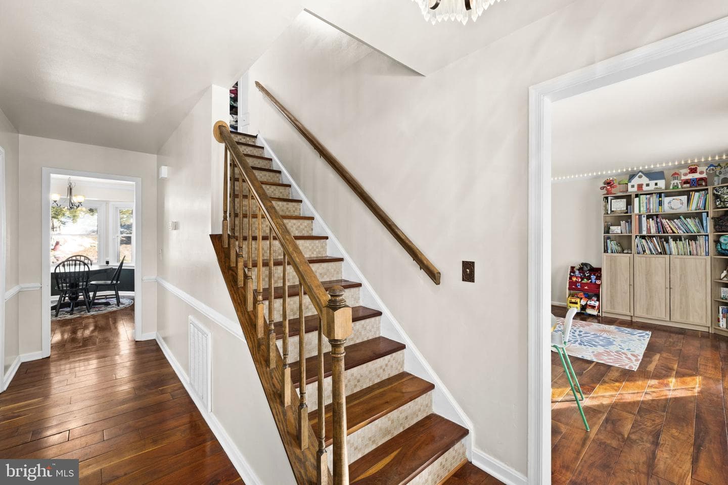 105 Chinaberry Drive photo 21