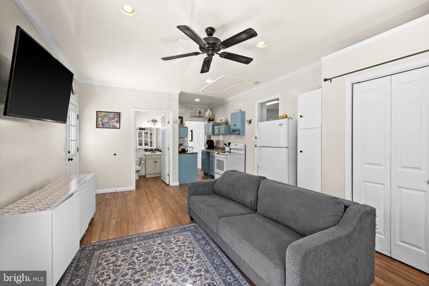 105 Chinaberry Drive photo 35