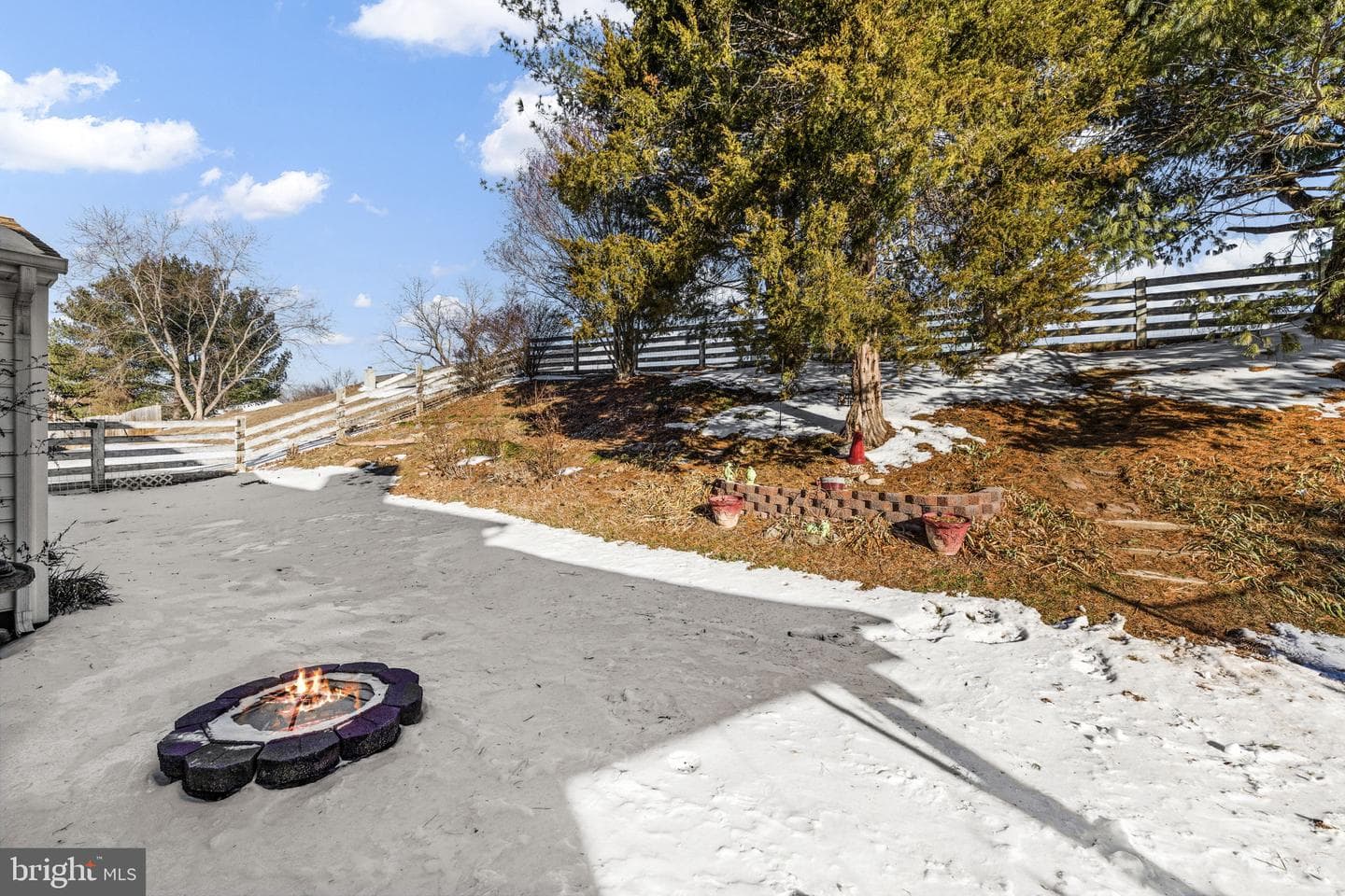 105 Chinaberry Drive photo 44