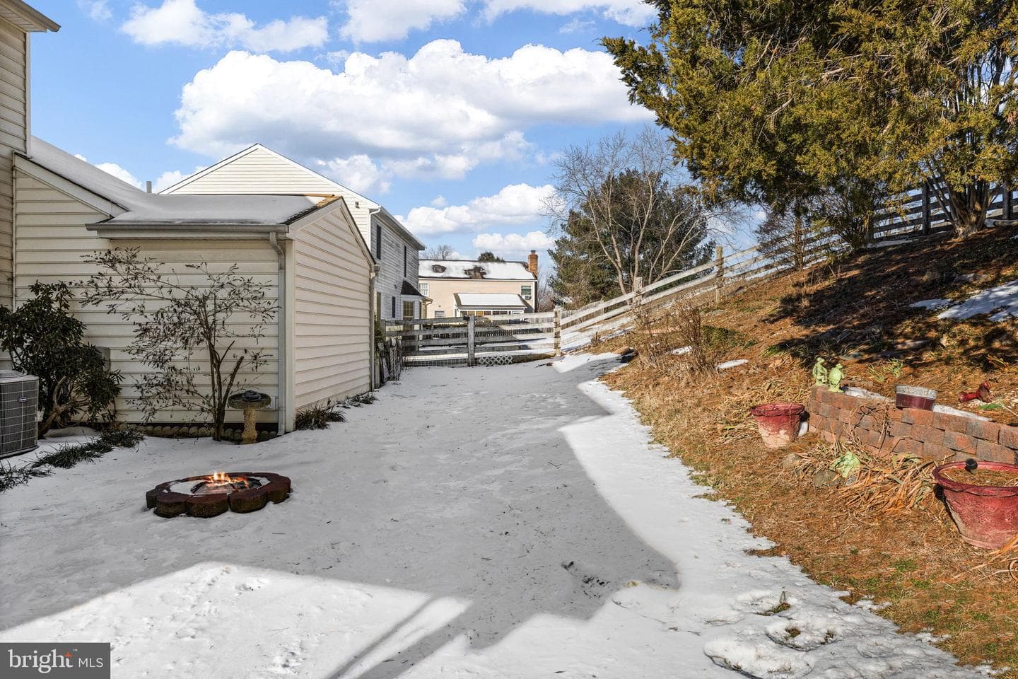 105 Chinaberry Drive photo 45