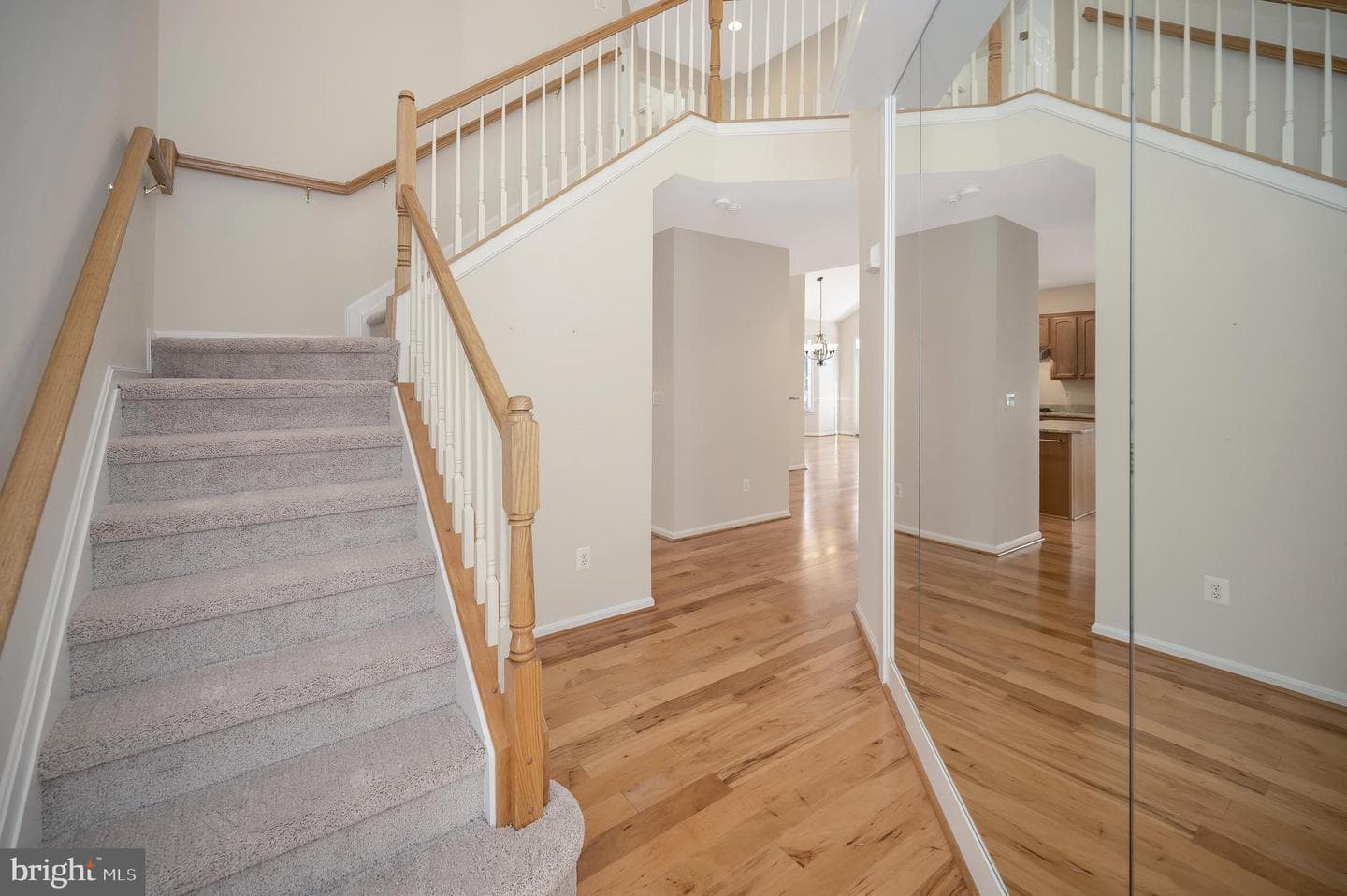 5105 Sewells Pointe Drive photo 4