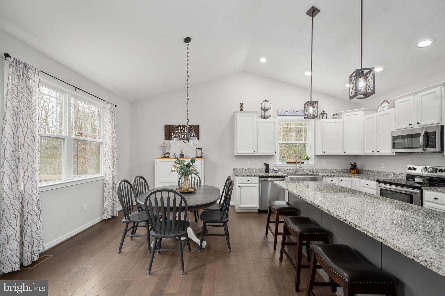 7931 Curtis Lane photo 18