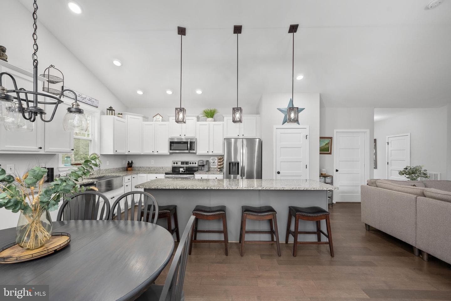 7931 Curtis Lane photo 21
