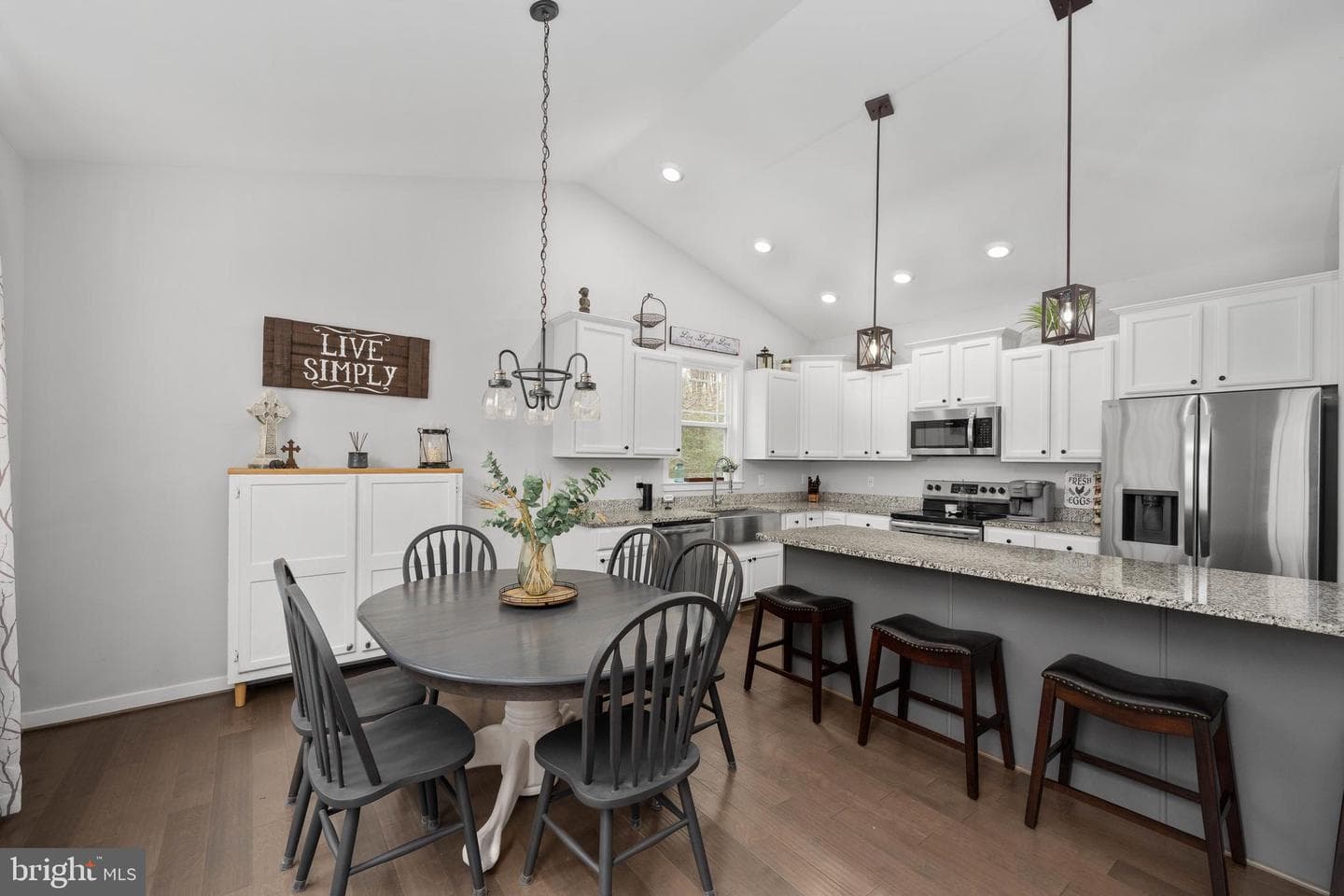 7931 Curtis Lane photo 3