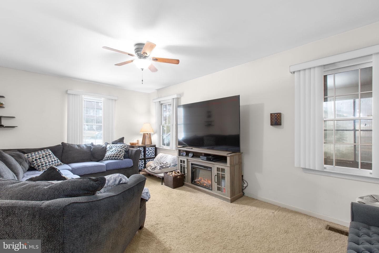 5504 Leavells Crossing Drive photo 7