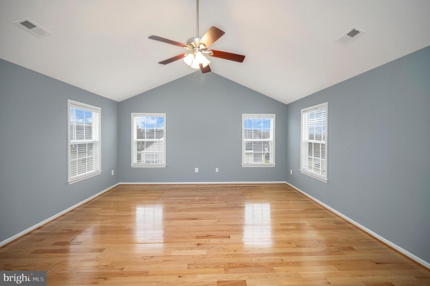 10415 N Mcclellan Drive photo 41