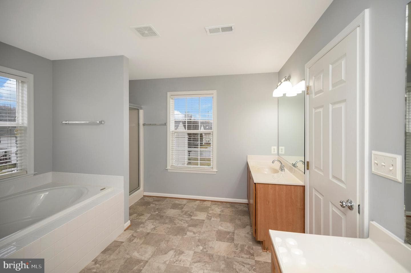 10415 N Mcclellan Drive photo 48