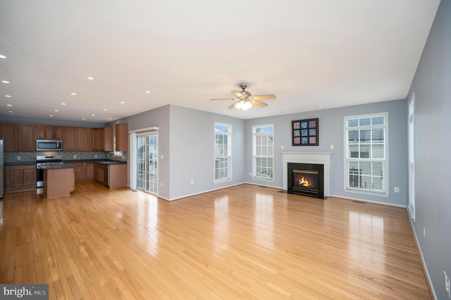 10415 N Mcclellan Drive photo 9