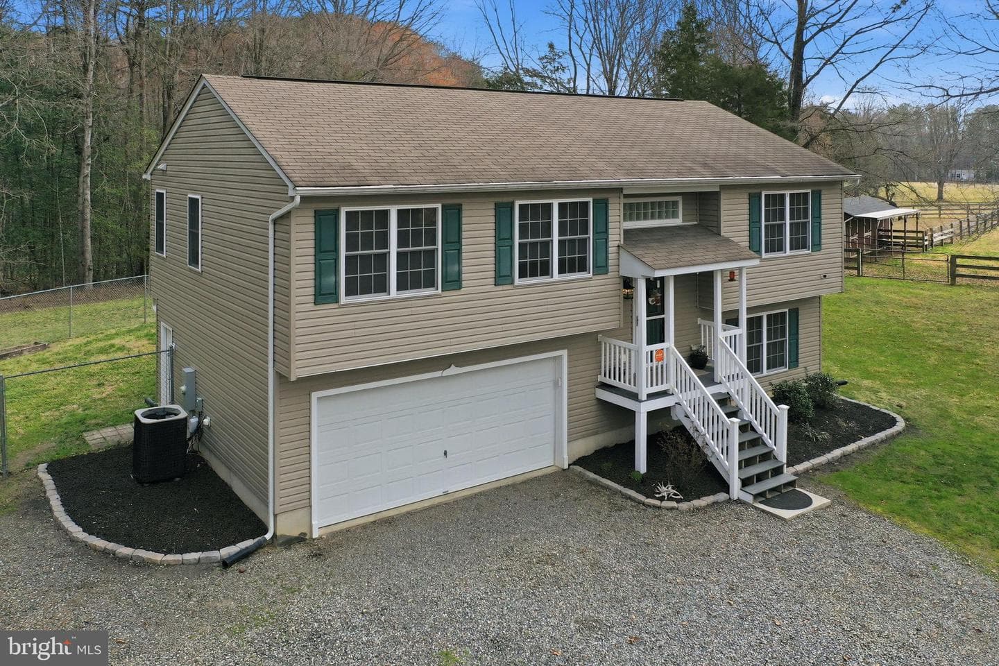 9411 Brock Road photo 32