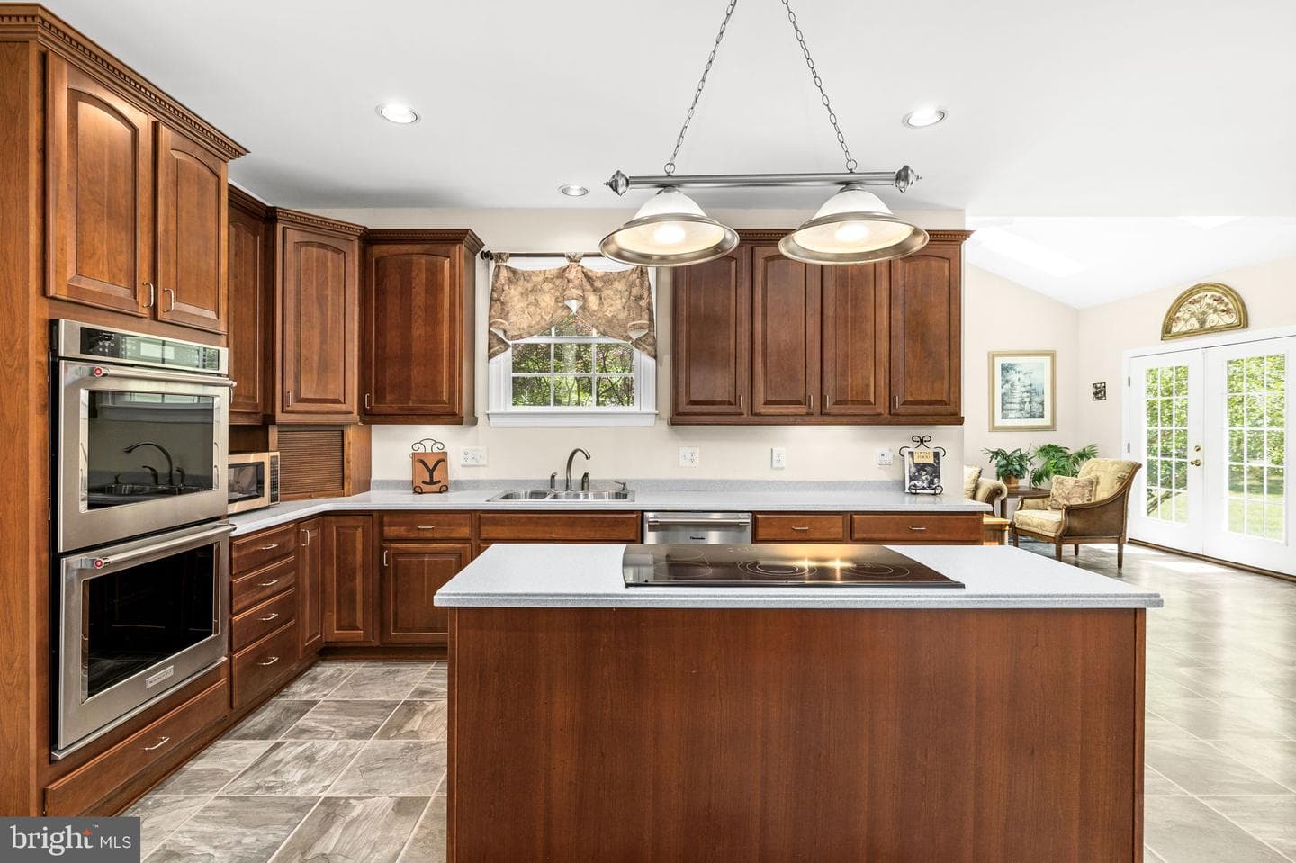 9504 Trentham Trail photo 12