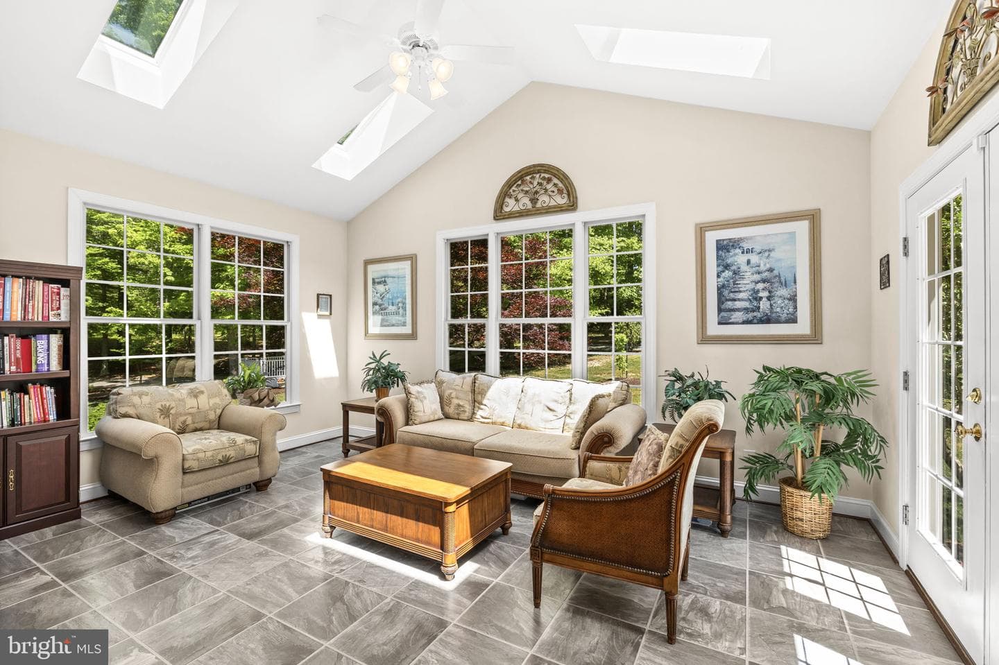 9504 Trentham Trail photo 15