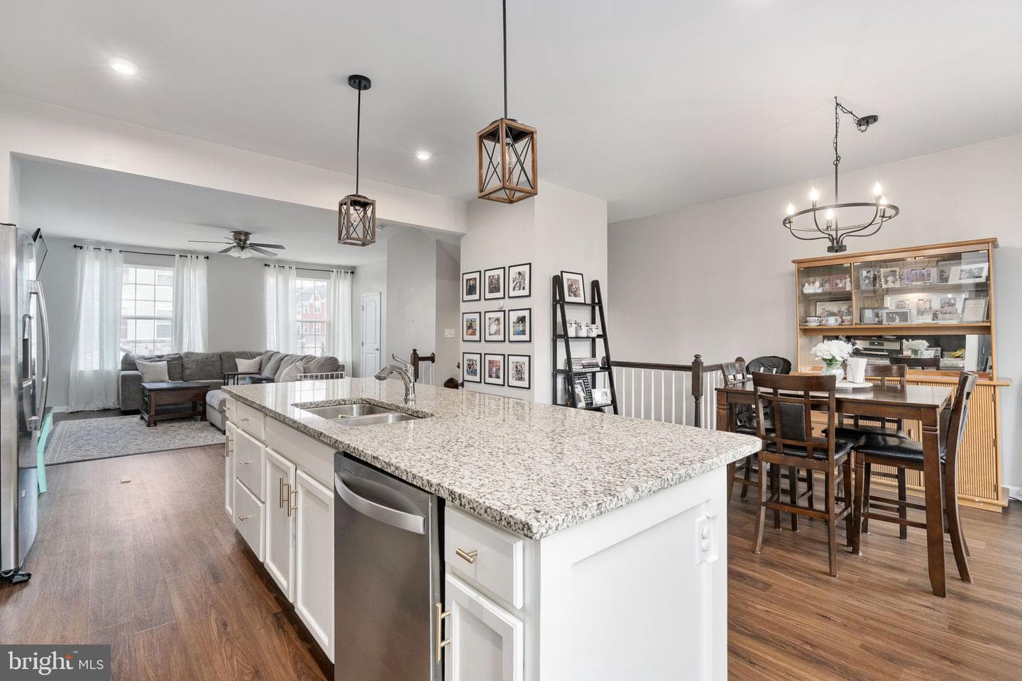 9712 Cedarmass Circle photo 4