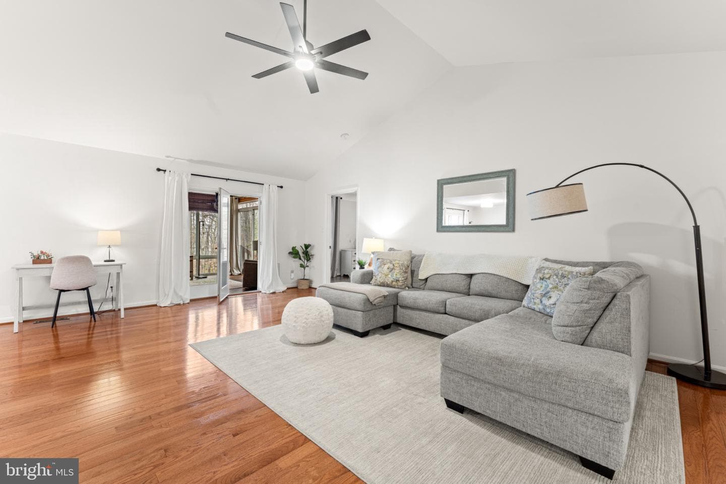 10111 Oat Lands Place photo 10