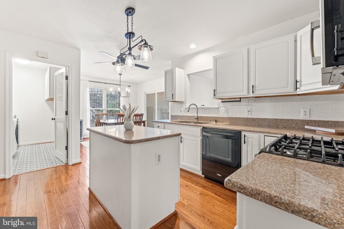10111 Oat Lands Place photo 11