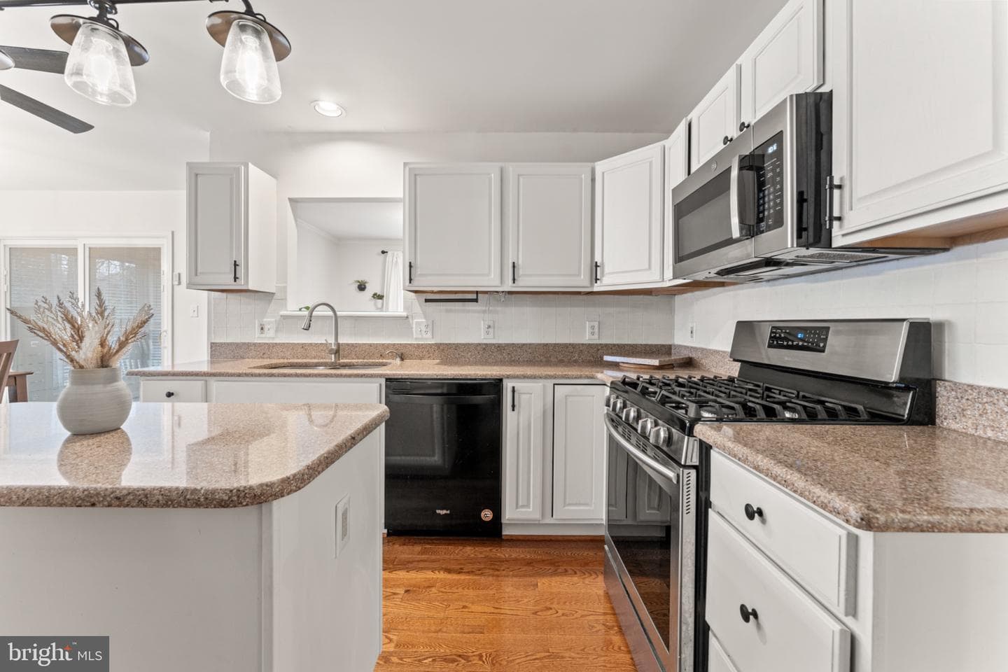 10111 Oat Lands Place photo 15