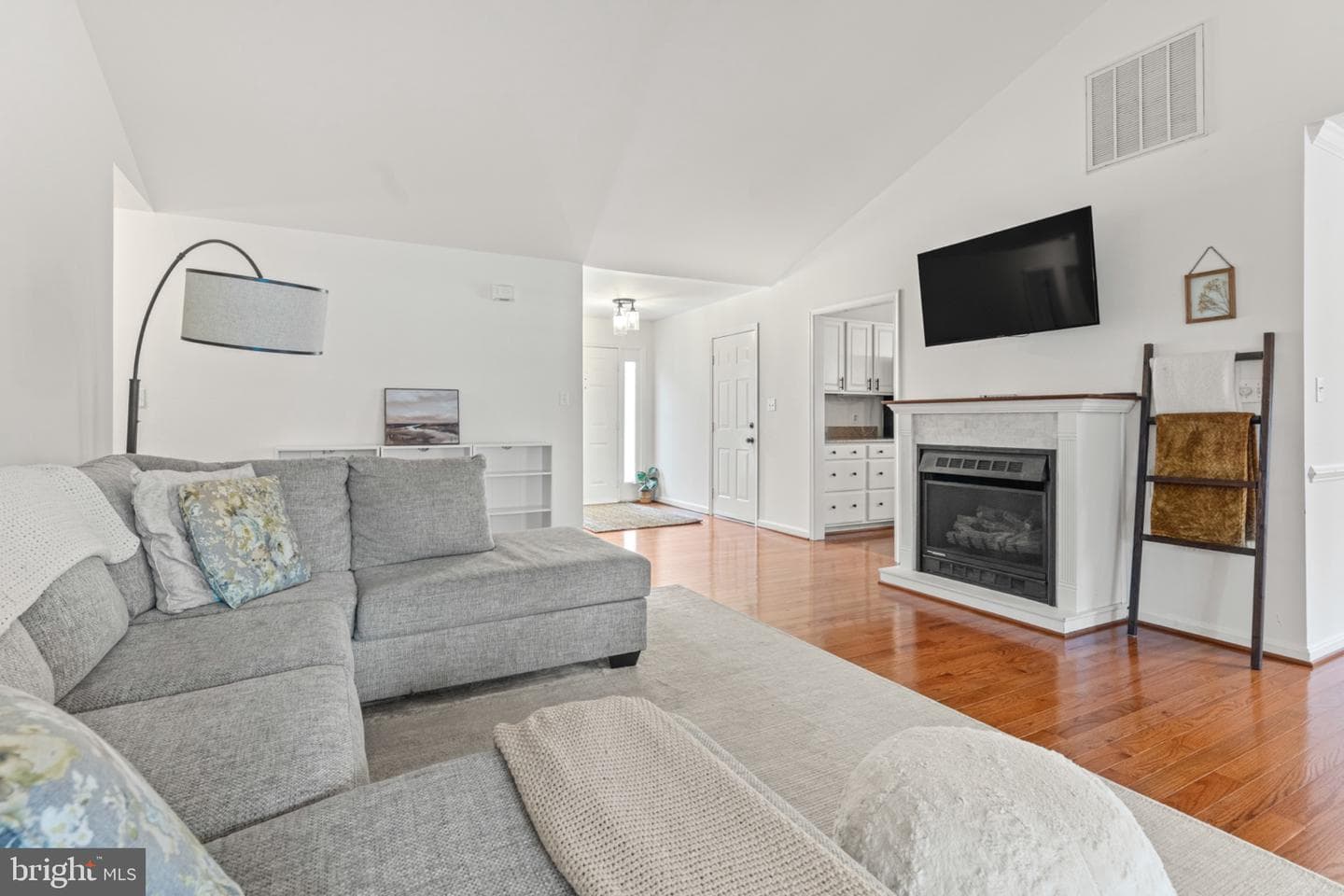 10111 Oat Lands Place photo 8