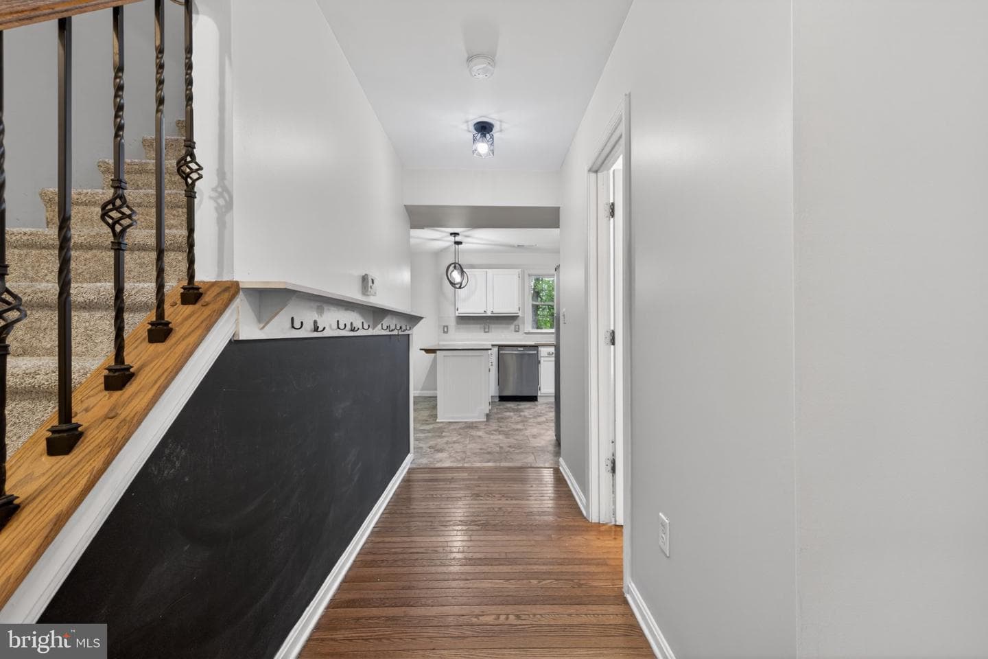 10111 Sharon Springs Drive photo 3