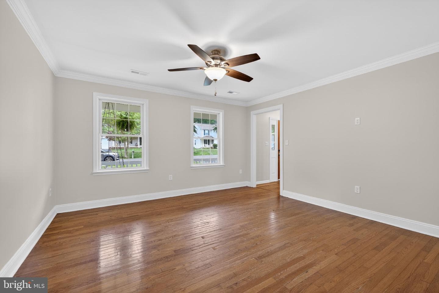 10111 Sharon Springs Drive photo 5