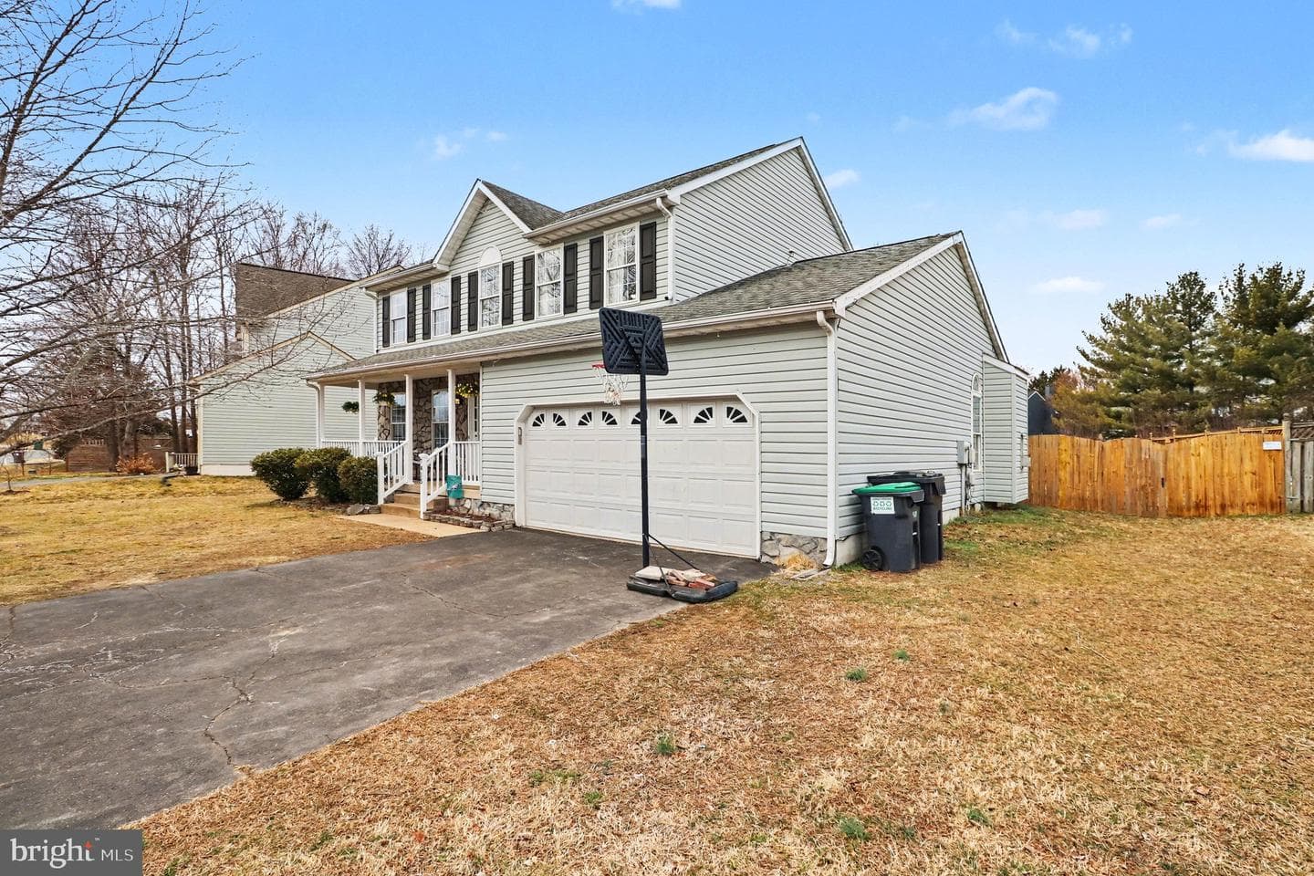 7415 Sterling Drive photo 2