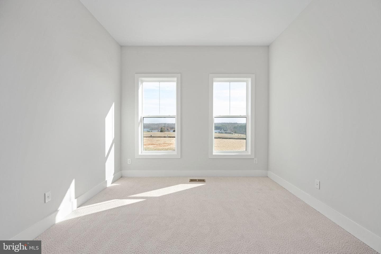 8621 Rosni Way photo 29