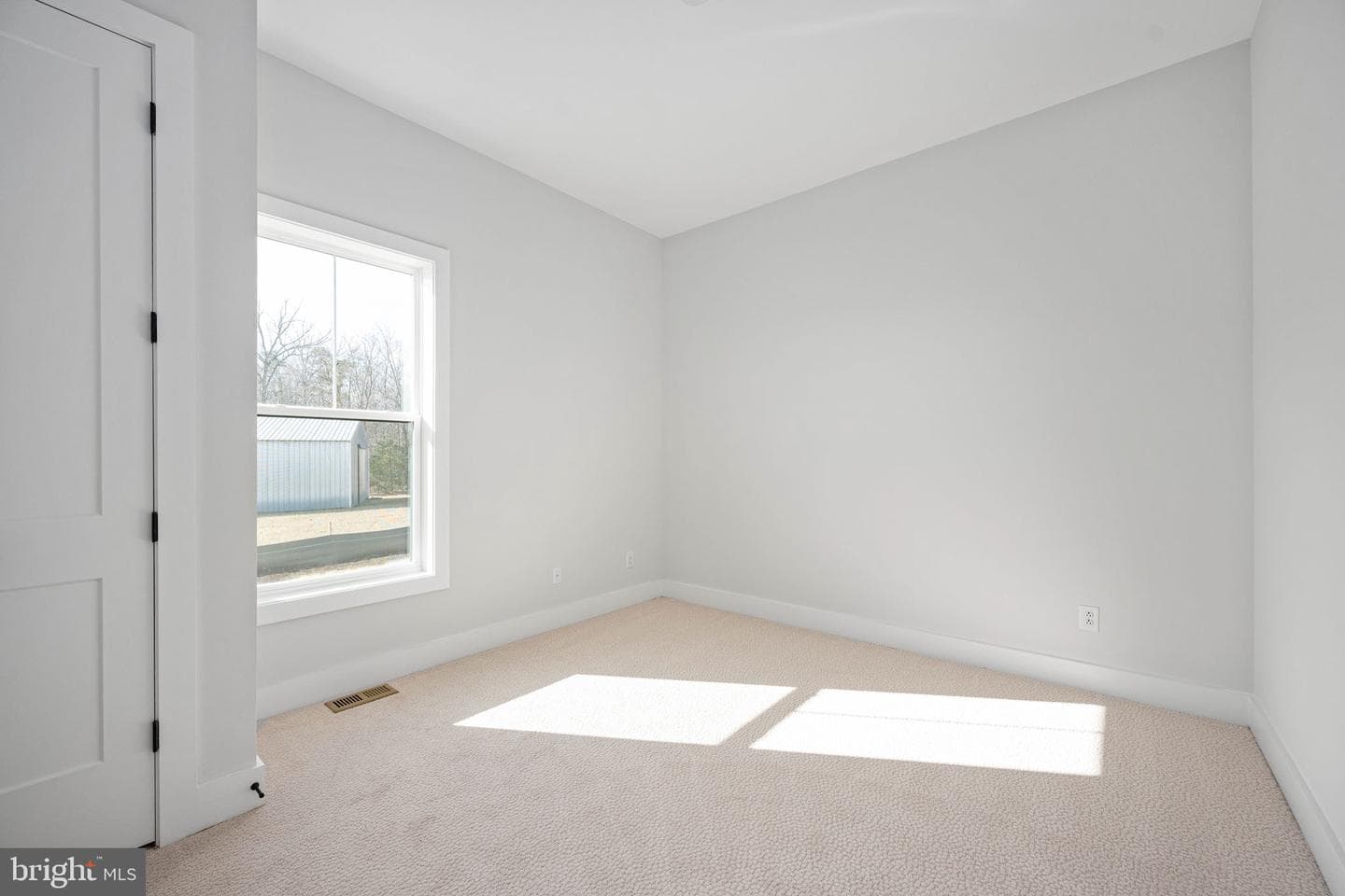8621 Rosni Way photo 34