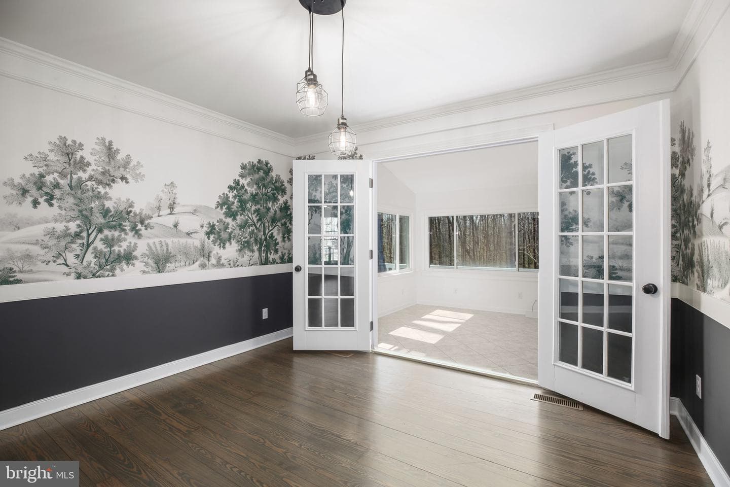 306 Clydesdale Court photo 17