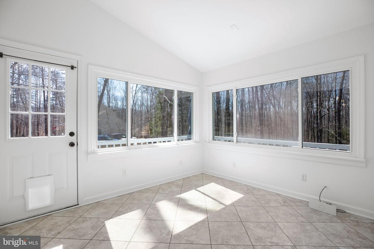 306 Clydesdale Court photo 21