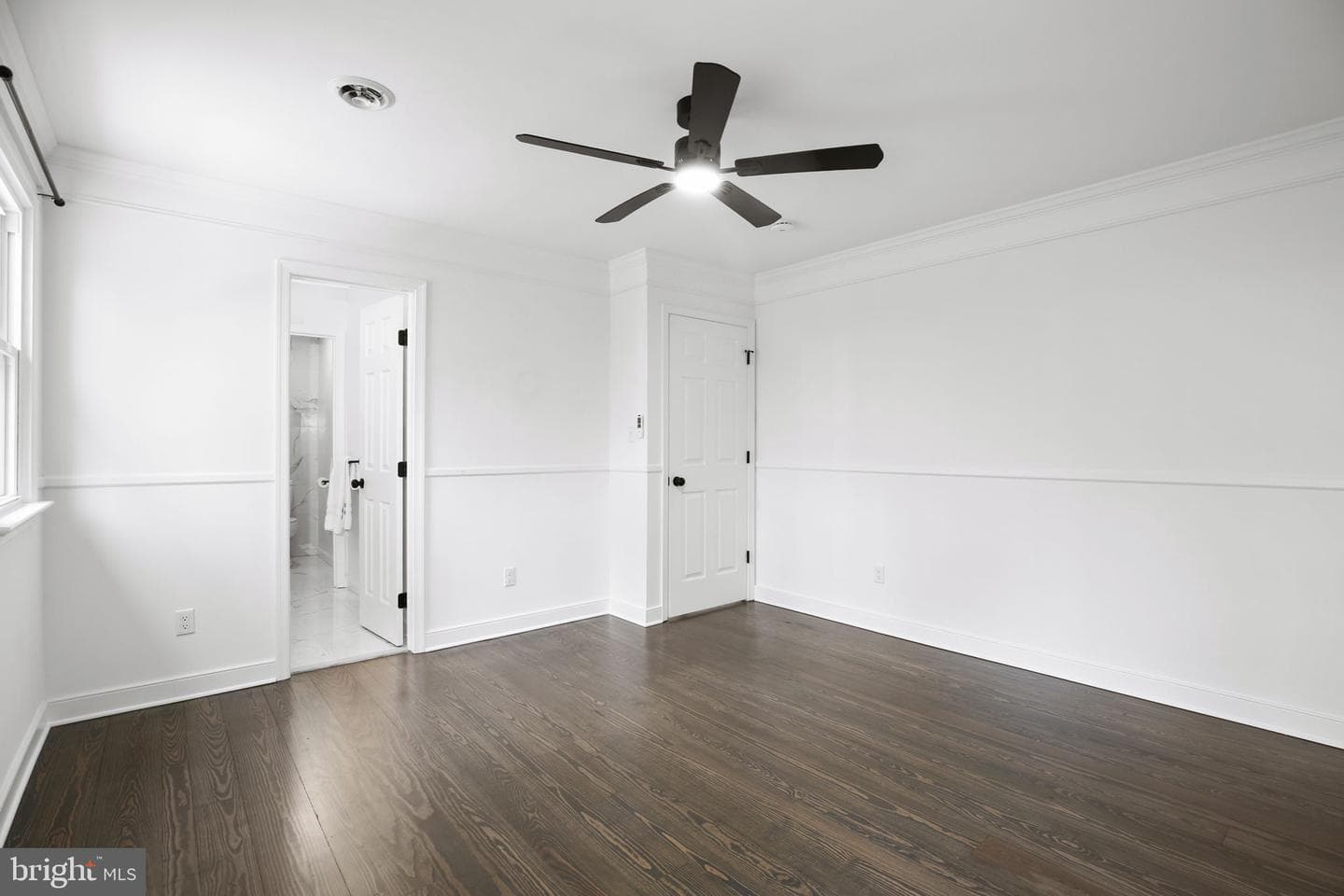 306 Clydesdale Court photo 35