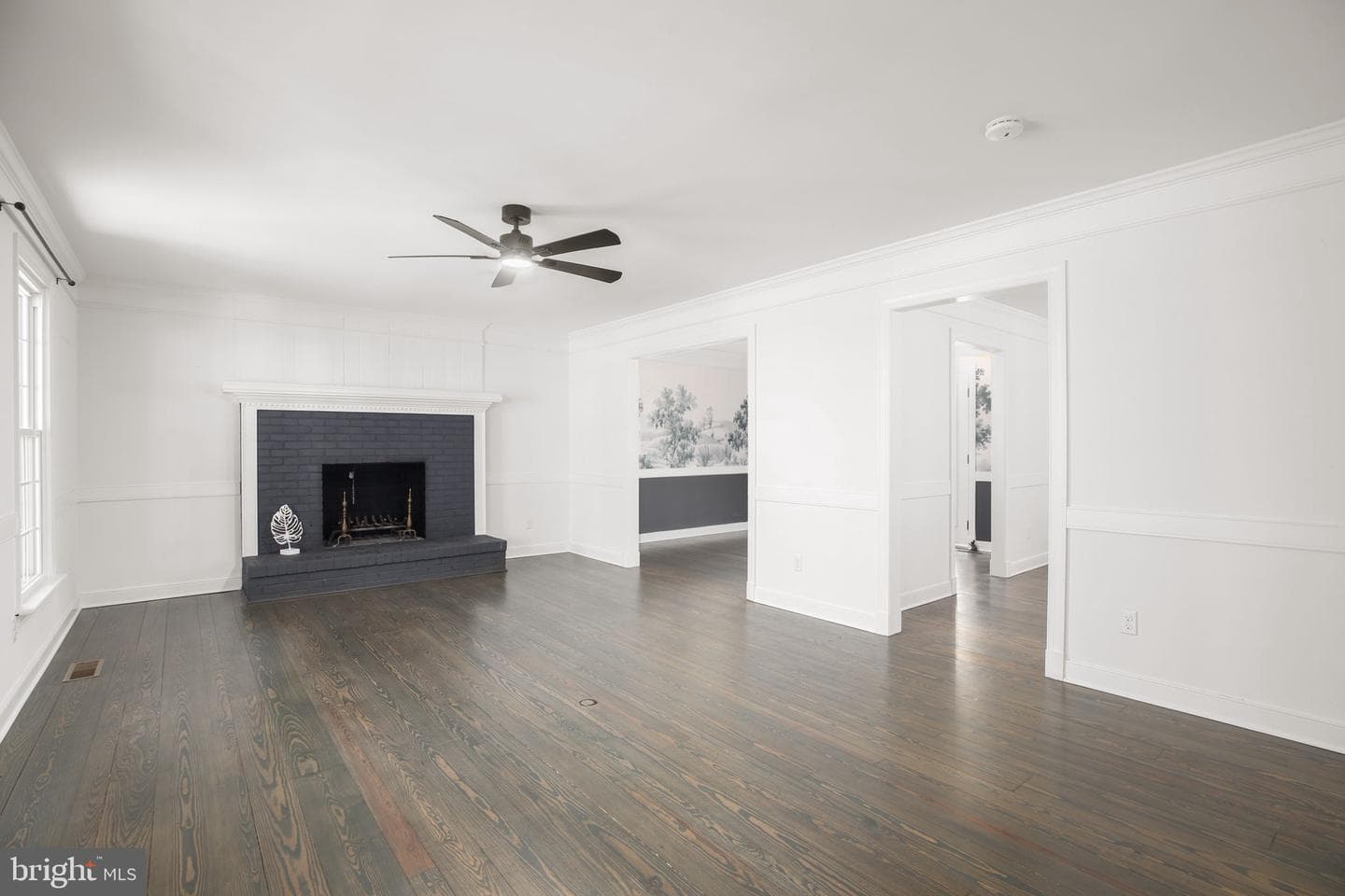 306 Clydesdale Court photo 9