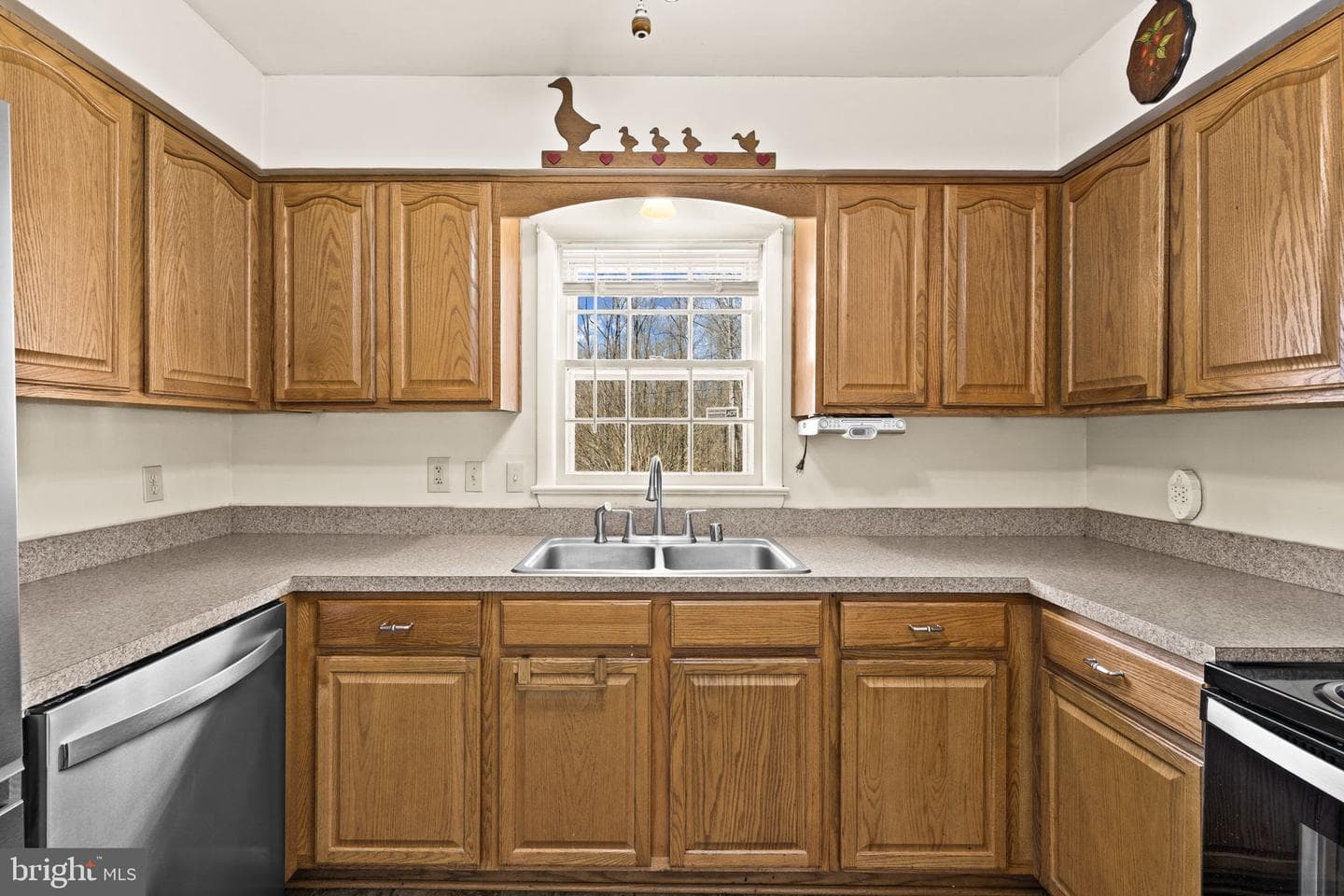 1145 Bernstein Road photo 10
