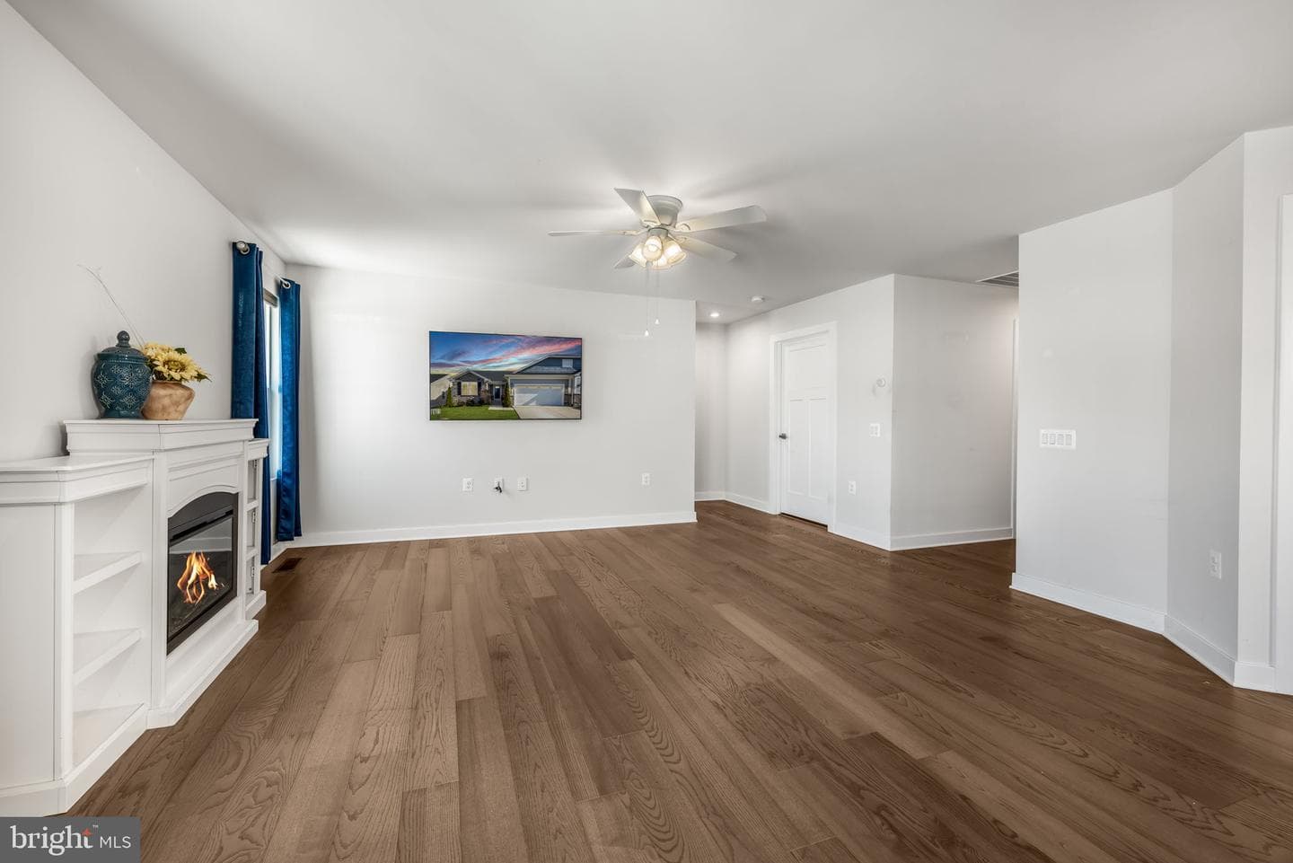 7607 Loughton Lane photo 10