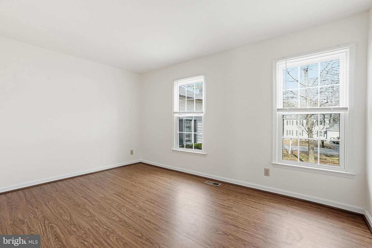 11306 Regal Court photo 25