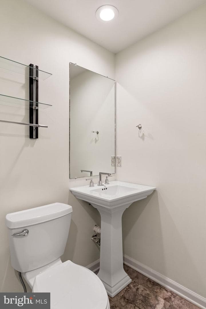 4305 Bridlepath Court photo 47