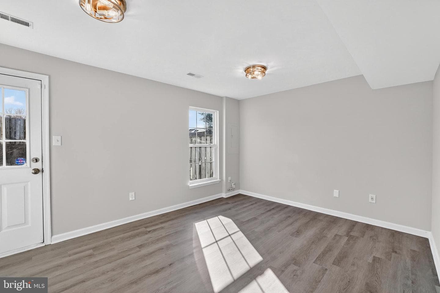 9833 Bartley Court photo 5