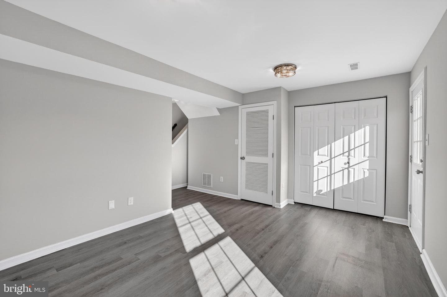 9833 Bartley Court photo 6