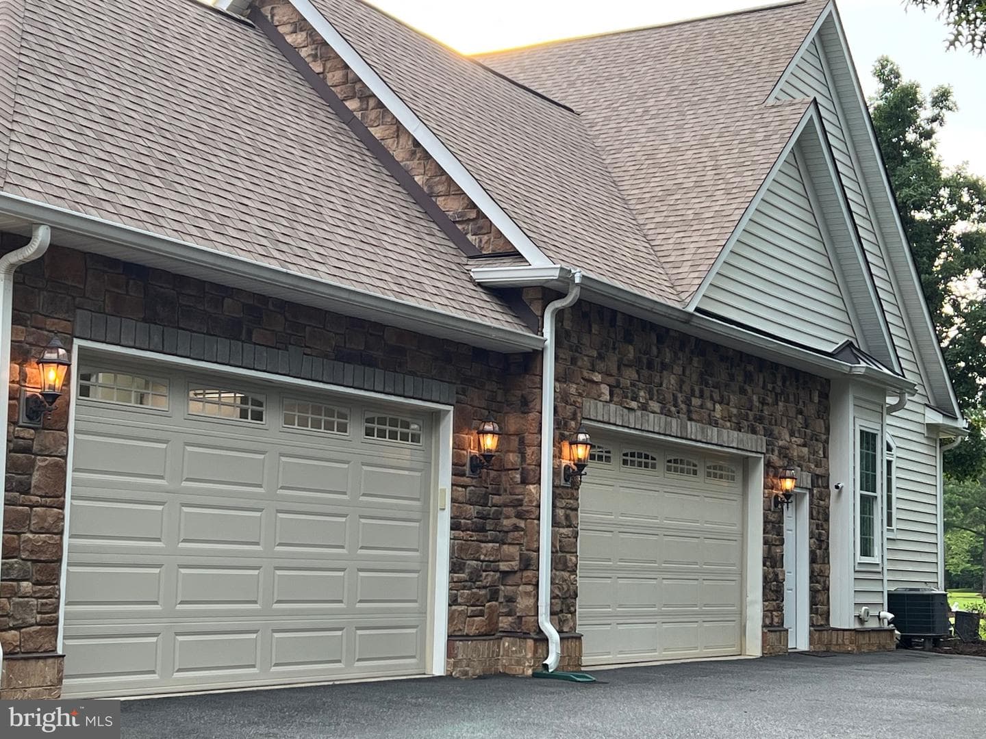 11207 Valor Bridge Drive photo 4