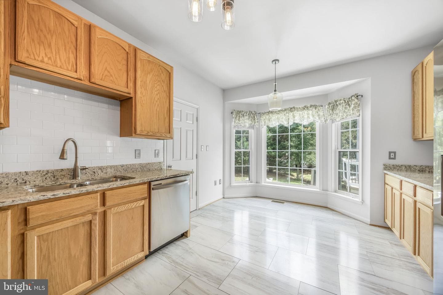 4318 Bridlepath Court photo 12