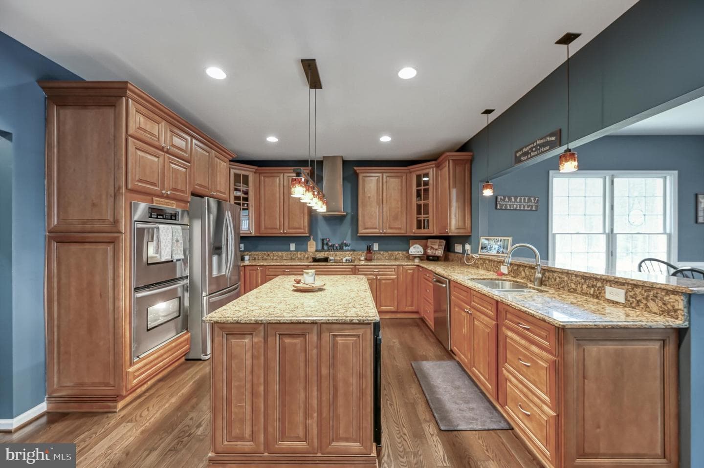 9490 Vanreenan Way photo 15