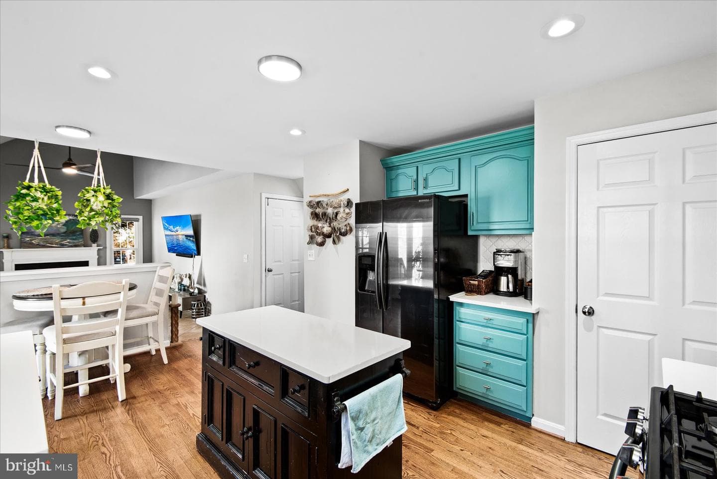 10511 Watford Lane photo 14