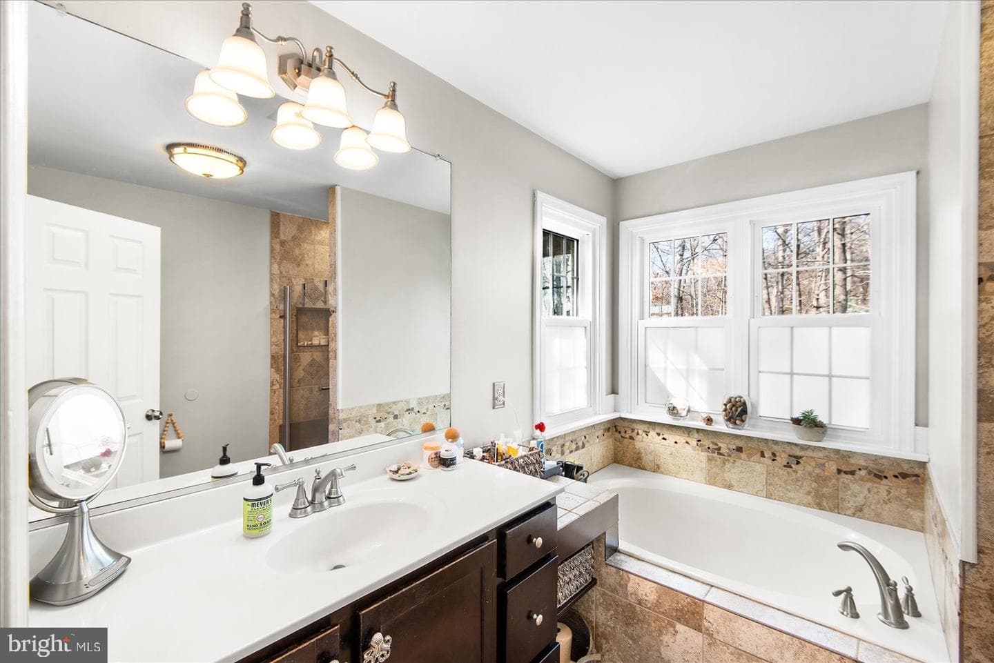 10511 Watford Lane photo 28