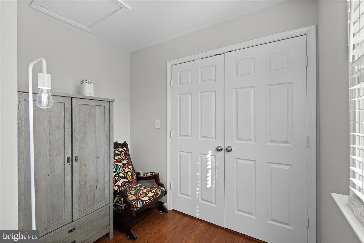 10511 Watford Lane photo 34