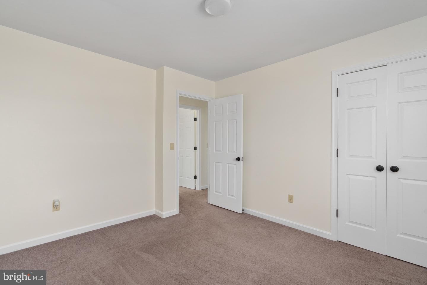 5527 Smith Station Road photo 25