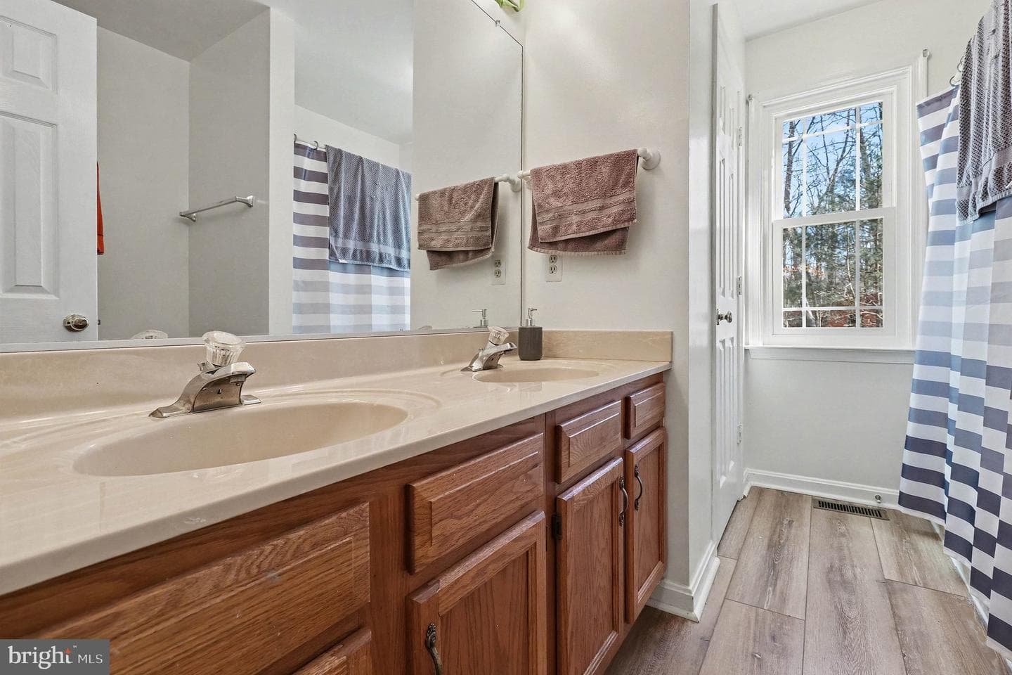 10806 Mountain Laurel Court photo 22