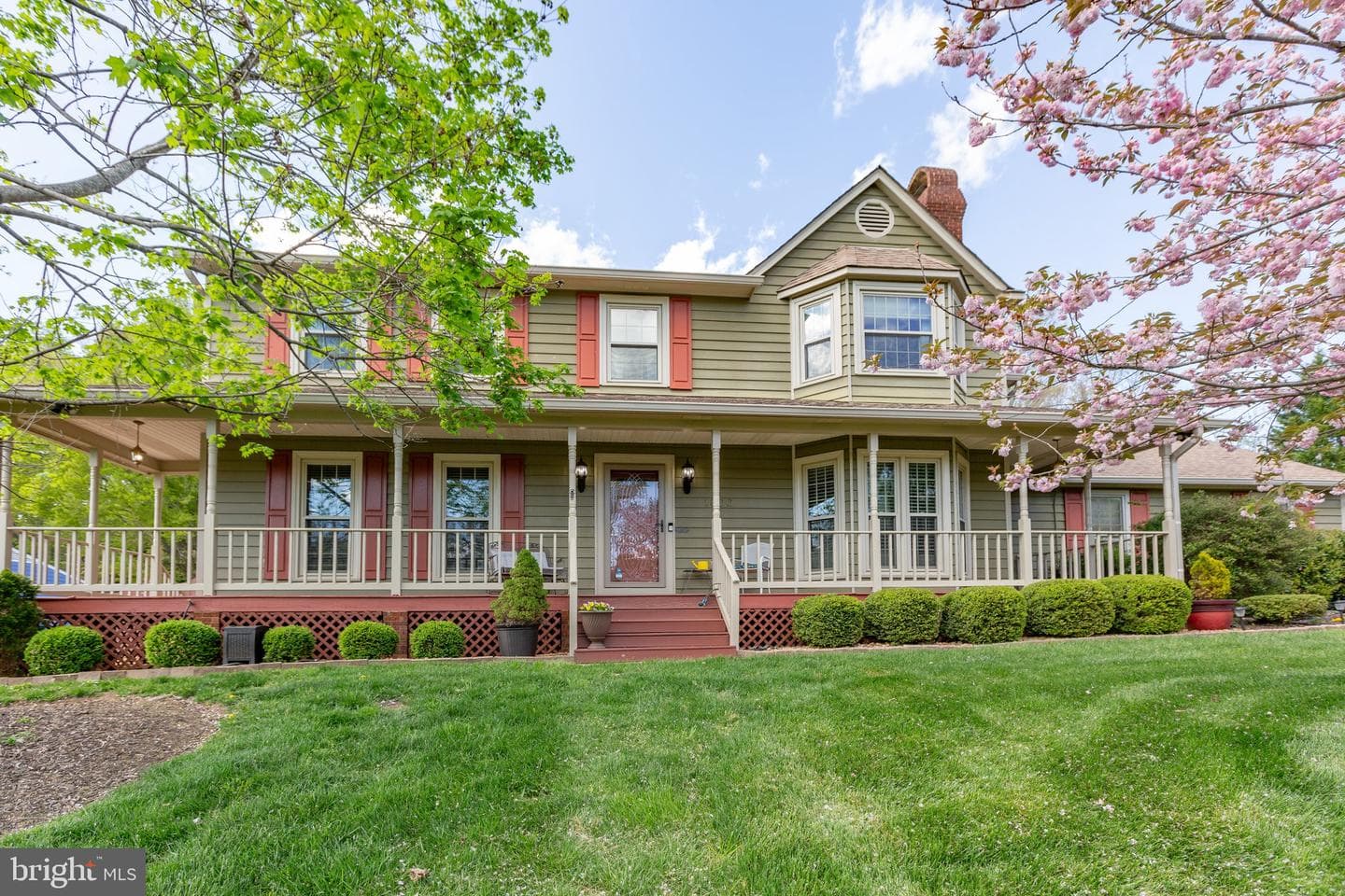 1800 Stoney Creek Drive photo 2